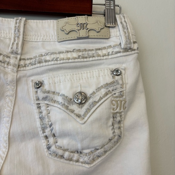 Miss Me Bermuda shorts white stretch size 27 silver embroidery rhinestones - Picture 8 of 11
